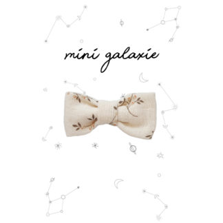 mini galaxie minigalaxie mode bebe enfant cadeau cadeau naissance barrette cheveux coiffure maman grossesse maternite anniversaire noel fete ceremonie barrette nœud liberty creatrice barrette nœud velours glitter romantique casual col amovible volante evolutif style original mariage vestiare kids France influenceuse fait main local meilleure marque francaise accessoire boheme concept eshop en ligne retro nœud papillon marque ecole coiffer chignon tresse maternelle penderie pince elastique serre tete foulard lange coton biologique chic badabloom glitter brillante cœur star or dore argent rose