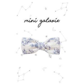 mini galaxie minigalaxie mode bebe enfant cadeau cadeau naissance barrette cheveux coiffure maman grossesse maternite anniversaire noel fete ceremonie barrette nœud liberty creatrice barrette nœud velours glitter romantique casual col amovible volante evolutif style original mariage vestiare kids France influenceuse fait main local meilleure marque francaise accessoire boheme concept eshop en ligne retro nœud papillon marque ecole coiffer chignon tresse maternelle penderie pince elastique serre tete foulard lange coton biologique chic badabloom glitter brillante cœur star or dore argent rose