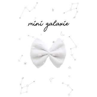 mini galaxie minigalaxie mode bebe enfant cadeau cadeau naissance barrette cheveux coiffure maman grossesse maternite anniversaire noel fete ceremonie barrette nœud liberty creatrice barrette nœud velours glitter romantique casual col amovible volante evolutif style original mariage vestiare kids France influenceuse fait main local meilleure marque francaise accessoire boheme concept eshop en ligne retro nœud papillon marque ecole coiffer chignon tresse maternelle penderie pince elastique serre tete foulard lange coton biologique chic badabloom