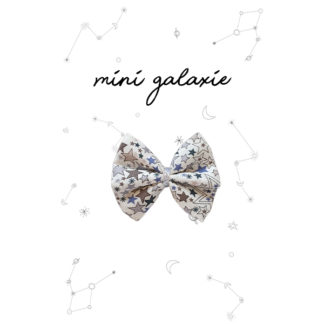 mini galaxie minigalaxie mode bebe enfant cadeau cadeau naissance barrette cheveux coiffure maman grossesse maternite anniversaire noel fete ceremonie barrette nœud liberty creatrice barrette nœud velours glitter romantique casual col amovible volante evolutif style original mariage vestiare kids France influenceuse fait main local meilleure marque francaise accessoire boheme concept eshop en ligne retro nœud papillon marque ecole coiffer chignon tresse maternelle penderie pince elastique serre tete foulard lange coton biologique chic badabloom