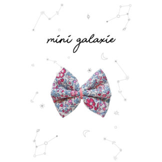 mini galaxie minigalaxie mode bebe enfant cadeau cadeau naissance barrette cheveux coiffure maman grossesse maternite anniversaire noel fete ceremonie barrette nœud liberty creatrice barrette nœud velours glitter romantique casual col amovible volante evolutif style original mariage vestiare kids France influenceuse fait main local meilleure marque francaise accessoire boheme concept eshop en ligne retro nœud papillon marque ecole coiffer chignon tresse maternelle penderie pince elastique serre tete foulard lange coton biologique chic badabloom