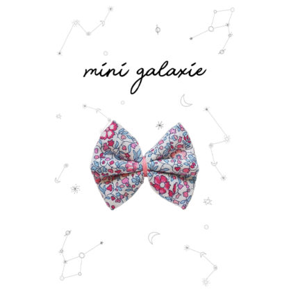 mini galaxie minigalaxie mode bebe enfant cadeau cadeau naissance barrette cheveux coiffure maman grossesse maternite anniversaire noel fete ceremonie barrette nœud liberty creatrice barrette nœud velours glitter romantique casual col amovible volante evolutif style original mariage vestiare kids France influenceuse fait main local meilleure marque francaise accessoire boheme concept eshop en ligne retro nœud papillon marque ecole coiffer chignon tresse maternelle penderie pince elastique serre tete foulard lange coton biologique chic badabloom