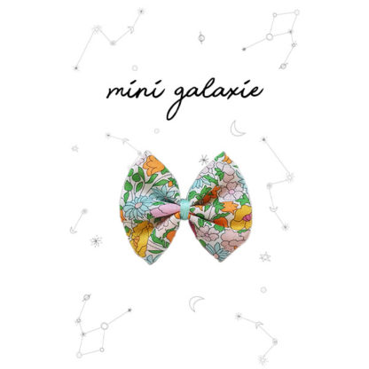 mini galaxie minigalaxie mode bebe enfant cadeau cadeau naissance barrette cheveux coiffure maman grossesse maternite anniversaire noel fete ceremonie barrette nœud liberty creatrice barrette nœud velours glitter romantique casual col amovible volante evolutif style original mariage vestiare kids France influenceuse fait main local meilleure marque francaise accessoire boheme concept eshop en ligne retro nœud papillon marque ecole coiffer chignon tresse maternelle penderie pince elastique serre tete foulard lange coton biologique chic badabloom