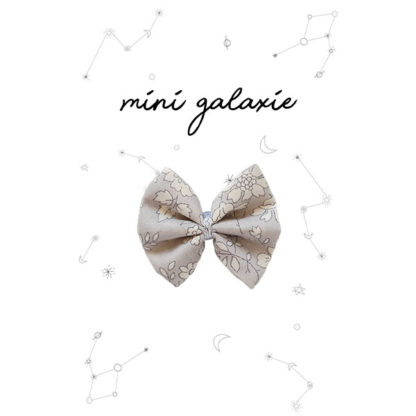 mini galaxie minigalaxie mode bebe enfant cadeau cadeau naissance barrette cheveux coiffure maman grossesse maternite anniversaire noel fete ceremonie barrette nœud liberty creatrice barrette nœud velours glitter romantique casual col amovible volante evolutif style original mariage vestiare kids France influenceuse fait main local meilleure marque francaise accessoire boheme concept eshop en ligne retro nœud papillon marque ecole coiffer chignon tresse maternelle penderie pince elastique serre tete foulard lange coton biologique chic badabloom